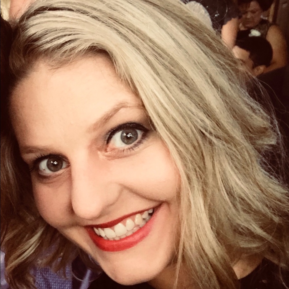 Meet your Posher, Evie